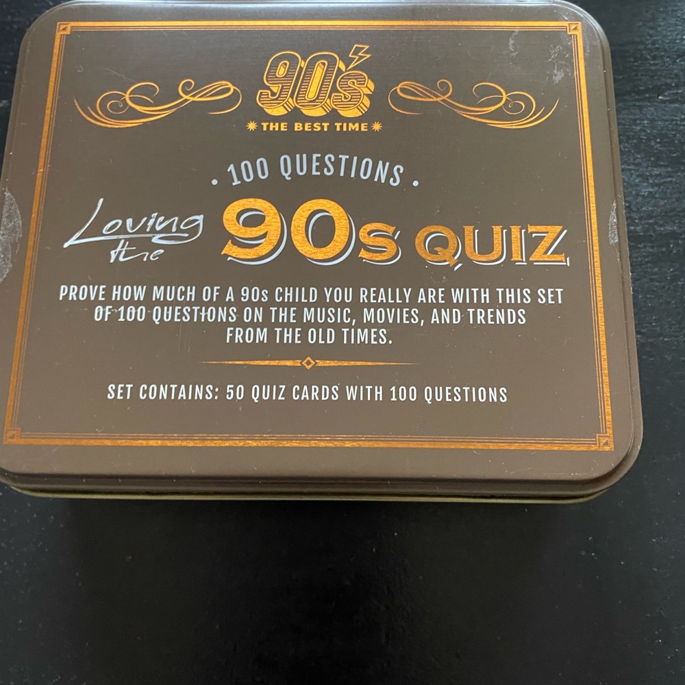2 games 1 price ,90’s quiz game in metal tin . Movie quiz game in metal tin .